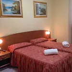 Hotel La Caravella 2*