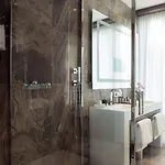 Hyatt Centric ホテル