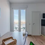 Apartamento Nest Terrace Next To Frattini Metro Stop Milán