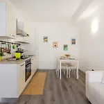 Bnbutler - Archimede 53 - Bright Milano