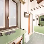 Rrrapido - Via Mercato 24 *
