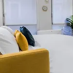 Appartement Joivy Elegant 1 Bedroom In Front Of The Sforzesco Castle Milaan