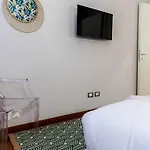 Joivy Elegant 1 Bedroom In Front Of The Sforzesco Castle Appartement Milaan