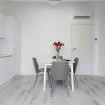 Italianway Easy - Commenda 35 Apartment