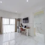 Leia Hospitality Πανσιόν 3*