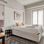 Daire Large Milan's Navigli - 5 Gu... *