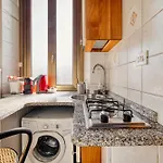 Frisi 3 Bright Cozy - Porta Venezia Lägenhet