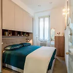 Private Garden&metro 2 Min - Wooden Wave Flat Apartamento