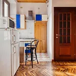 Frisi 3 Bright Cozy - Porta Venezia Lägenhet