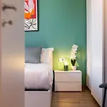 شقة Habesha Flats - A Quiet Retreat Just Steps From The Metro M1 *