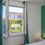 شقة Habesha Flats - A Quiet Retreat Just Steps From The Metro M1 ميلان