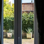 Habesha Flats - A Quiet Retreat Just Steps From The Metro M1 * ميلان