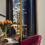 ميلانو فيرتيكال | أونا إسبيرينزي فندق