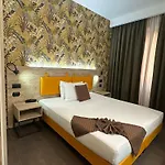 Stradivari Hotel Milão