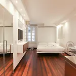 Hacca Collection - Charming In Corso Magenta Apartment Mailand