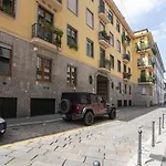 Arts At Magenta Apartment *