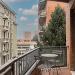 Modern In - Garage Included Milano