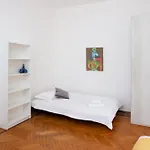 Artstay - Exclusive In Porta Romana, Free Parking Milan