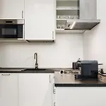 Tadino 50 * Milan