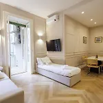 Marcora 6t Luxury Living In Brera - 15min Walk To Duomo * Milánó
