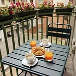 Marcora 6g Luxury Living In Brera - 15min Walk To Duomo * Mediolan