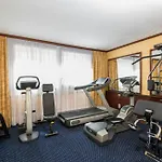 Leonardo Center Hotel