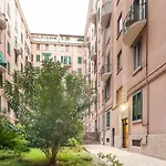 Apartament Large Near The Station