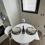 Luxury - Metropolitana M4- San Babila -stadio San Siro - Duomo - Aeroporto Linate - Castello Sforzesco 公寓 米兰