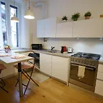 Apartamento M5 Cenisio 5min-buzzi 3min-citylife-mico-chinatown-ac Milán