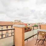 Smart Porta Romana Apartment