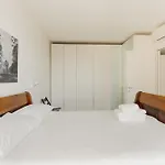 Apartament Guesthost - Modern Pirelli
