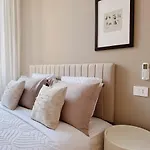 Apartamento Sempione Designer 2 Bedrooms 24h Supermarket Nightlife Tram To Duomo *