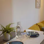 Bilocale Comfort & Cozy A 1 Min Dalla Metro X Duomo * Milánó