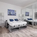 Domusmi Via Fiuggi Apartamento *
