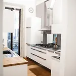 The Moscova Gallery House Apartment
