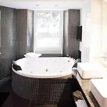 Cube House Apartman