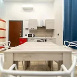 Spacious With Wifi And Ac & Parking * Milano