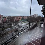 One-bedroom Bicocca アパート