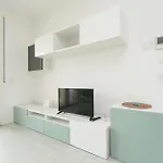 3br With Large Terrace - 800m From San Leonardo M1 Apartman Milánó