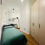 Appartement Cassala 45 - Di Design Ristrutturato, 2 Camere, Navigli Milaan