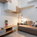 Comfortable Two-room Porta Romana M3 아파트 밀라노