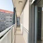 3br With Large Terrace - 800m From San Leonardo M1 * Milánó