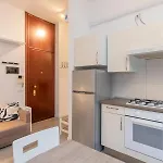 Comfortable Two-room Porta Romana M3 아파트