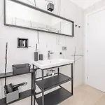 Solari Boutique ميلان