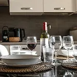 Casa Enea Luxury House - Bocconi Navigli - Private Parking *