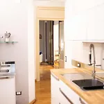 Apartment The Moscova Gallery House Milan