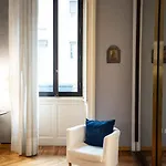 The Moscova Gallery House Apartment