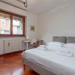 شقة Metro 4 Spacious And Bright Three-room