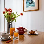 Italianway Easy - Strambio 8 Apartment *