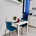 Habesha Flats - A Quiet Retreat Just Steps From The Metro M1 * ميلان